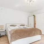 City Vibes: 1Br Apt, 10 Min To Westbahnhof
