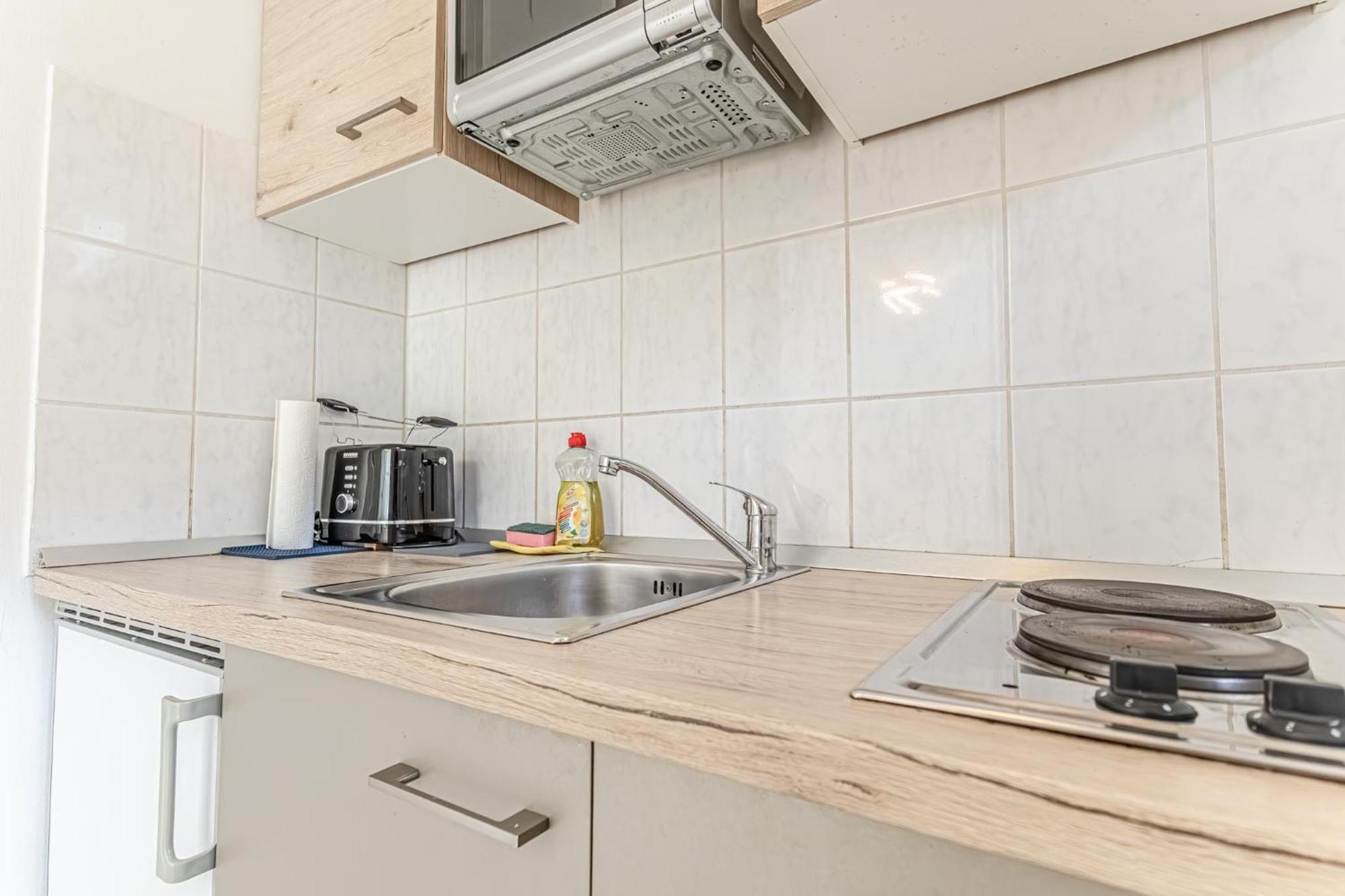 Appartement Vibes: 1br Apt, 10 Min To Westbahnhof *